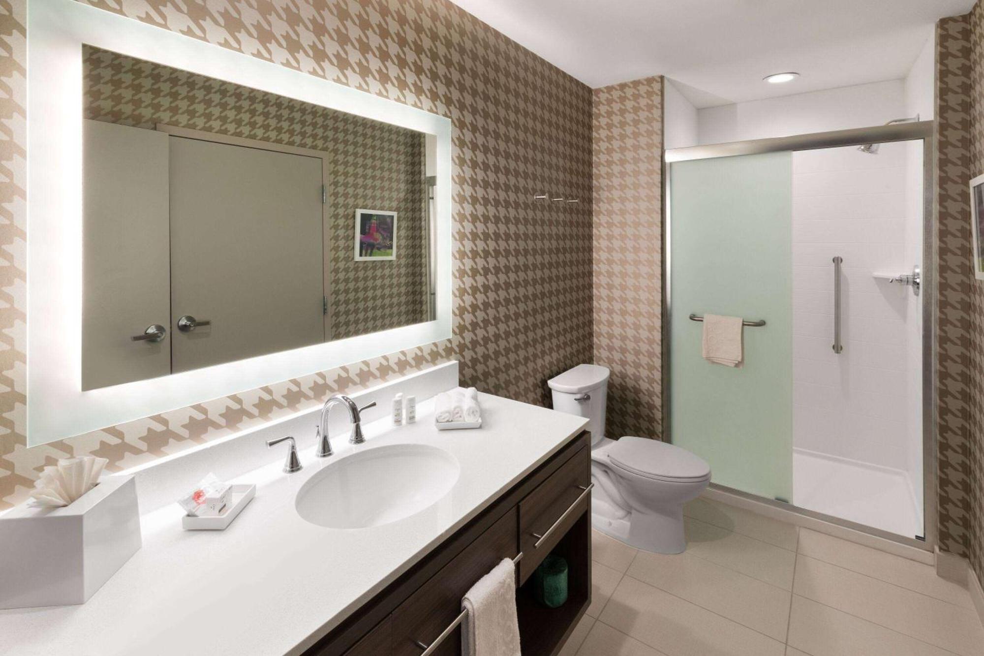 Hawthorn Extended Stay By Wyndham Kingwood Houston Bagian luar foto