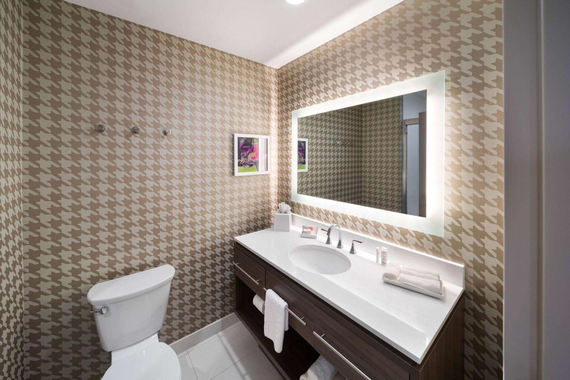 Hawthorn Extended Stay By Wyndham Kingwood Houston Bagian luar foto